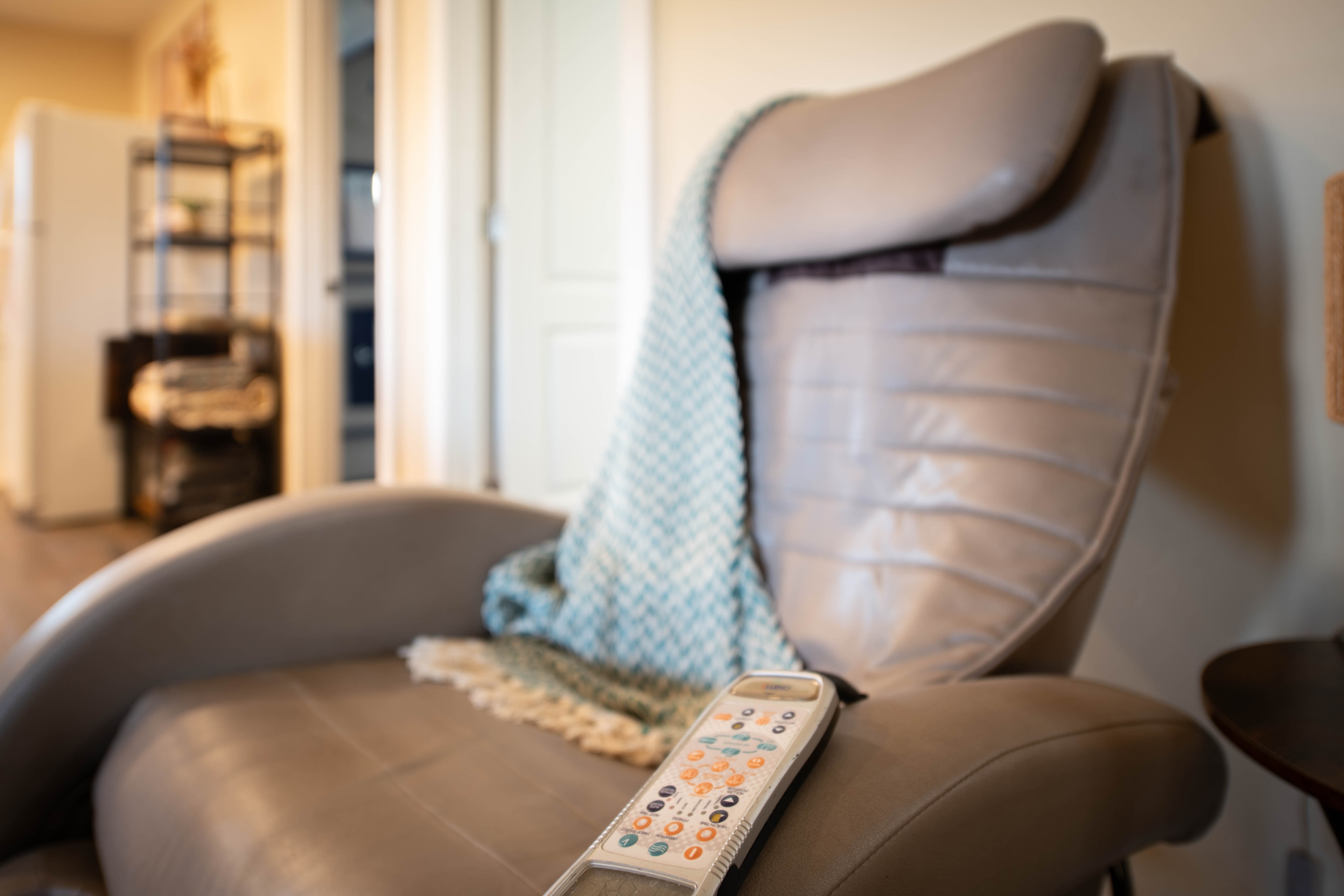 Living room seating area — Kanab vacation rental interior photography