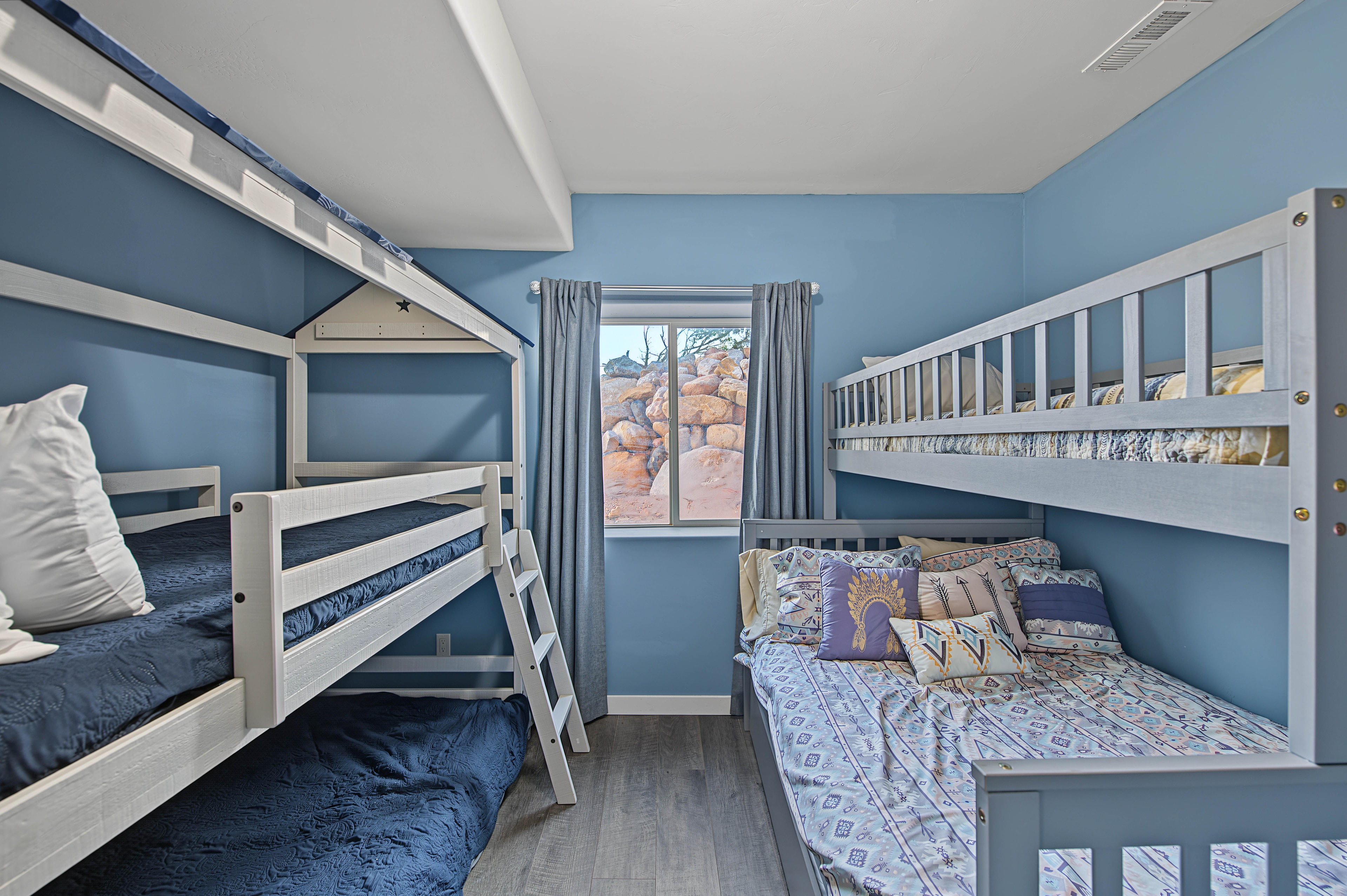 Children's bunkroom — Kanab vacation rental interior photography